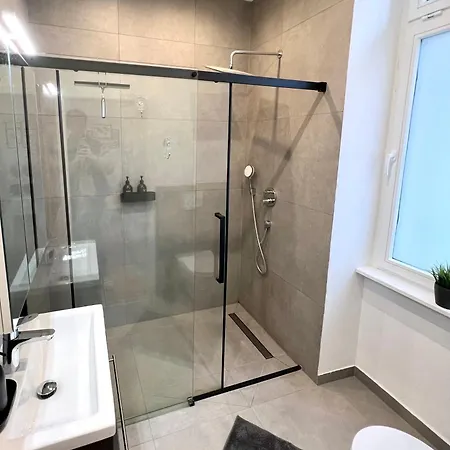 아파트 Modernes Im Zentrum Von 카를스루에